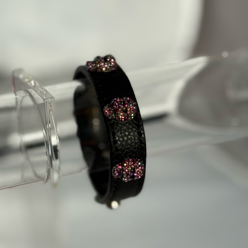 Betsey Johnson Faux Stone Pave Skull Leather Snap Bracelet - Picture 5 of 10